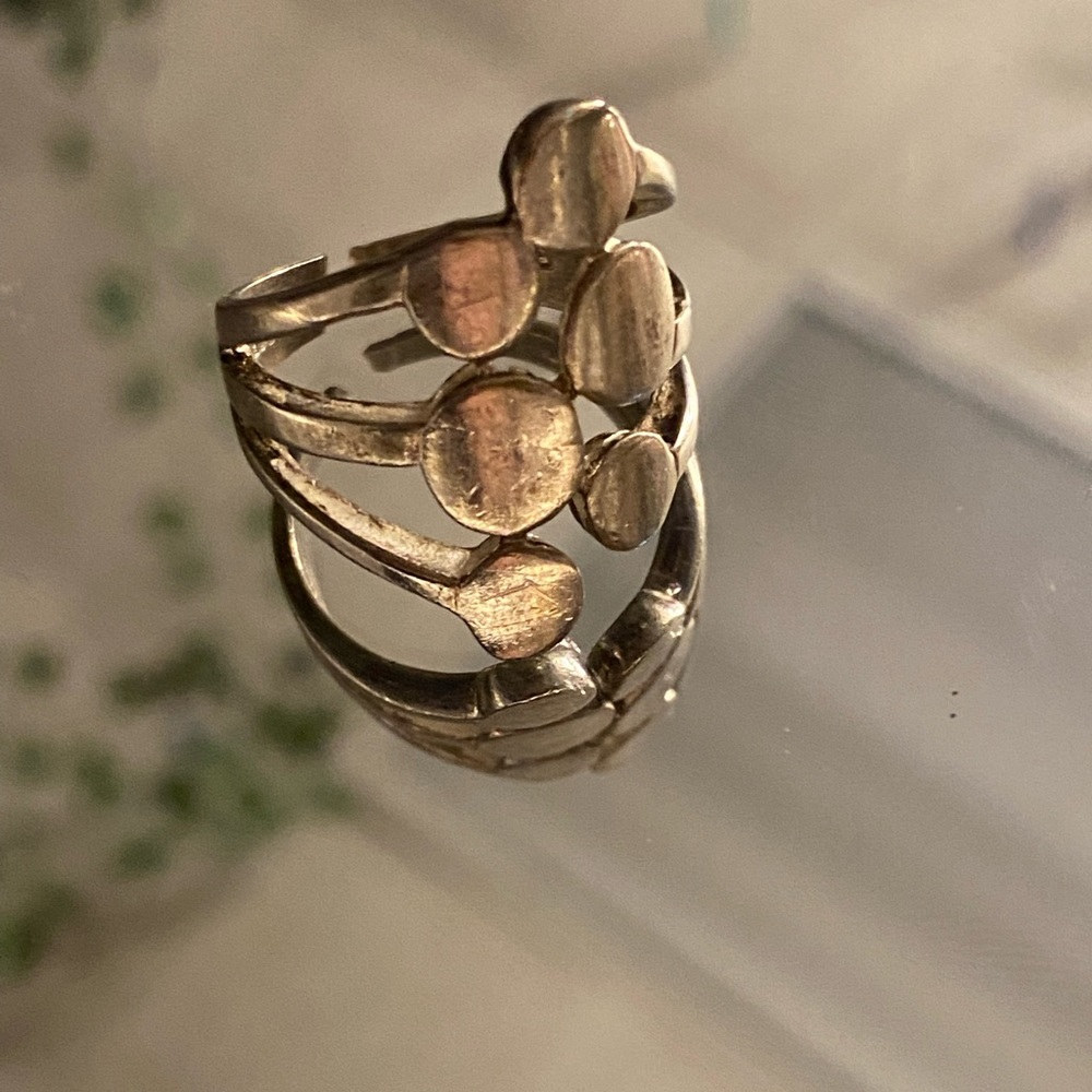 Vintage Silver Circle Pattern Ring